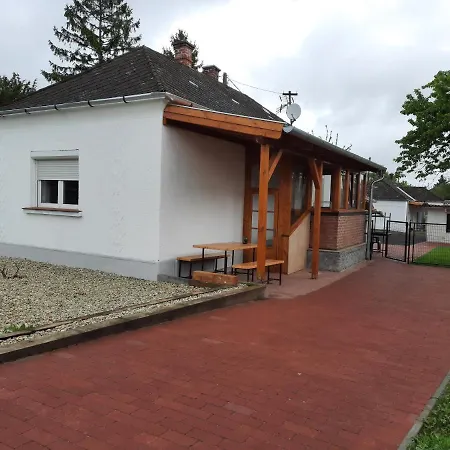 Vakantiehuis Linda Vendeghaz